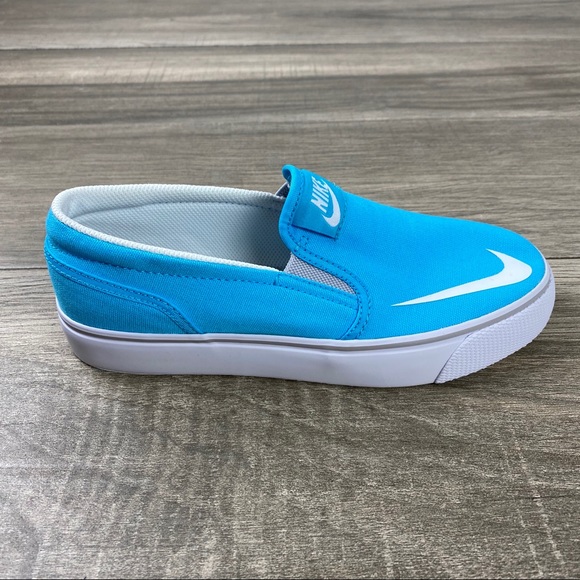 Nike Youth Toki Slip ons - Picture 3 of 6